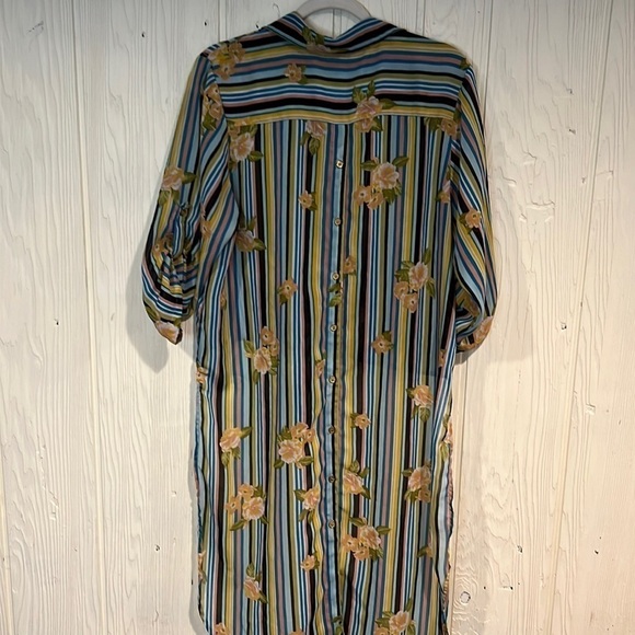 Mileage BLOUSE WITH TIE WAIST AND LONGER SHIRT TAIL BACK size.XL - Picture 8 of 12